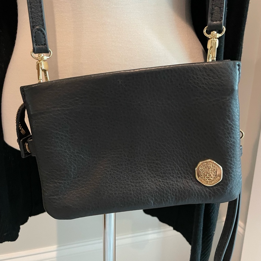 Beautiful Vince Camuto Cami Crossbody with Detachable Strap-Like New Condition
